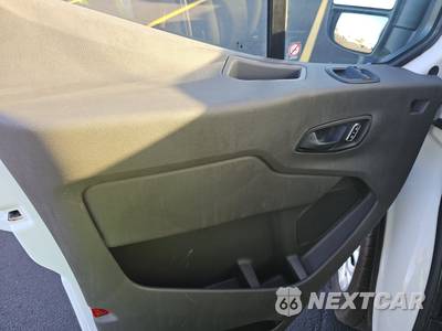 2025 Ford Transit 250 Cargo Van Low Roof 130.0" WB - zdjęcie 9 z 18 - miniatura