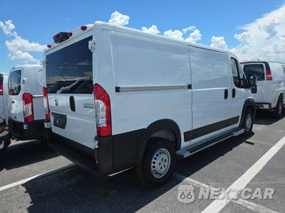 2025 Ram ProMaster 2500 Cargo Van Tradesman w/Passenger Seat Low Roof 136.0" WB - zdjęcie 4 z 27 - miniatura