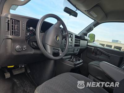 2025 Chevrolet Express 2500 Cargo Van 1WT 135.0" WB - zdjęcie 11 z 34 - miniatura