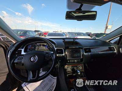 2013 Volkswagen Touareg TDI Lux - zdjęcie 11 z 43 - miniatura