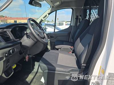 2025 Ford Transit 250 Cargo Van Low Roof 130.0" WB - zdjęcie 7 z 29 - miniatura