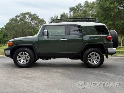 2014 Toyota FJ Cruiser w/Rear Doors - zdjęcie 6 z 86 - miniatura