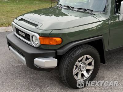 2014 Toyota FJ Cruiser w/Rear Doors - zdjęcie 25 z 86 - miniatura