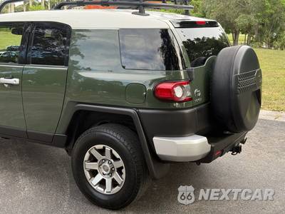 2014 Toyota FJ Cruiser w/Rear Doors - zdjęcie 37 z 86 - miniatura