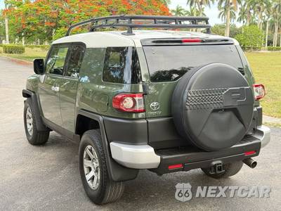 2014 Toyota FJ Cruiser w/Rear Doors - zdjęcie 39 z 86 - miniatura