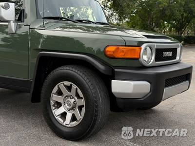 2014 Toyota FJ Cruiser w/Rear Doors - zdjęcie 58 z 86 - miniatura