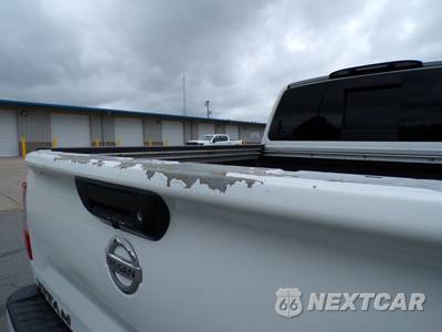 2021 Nissan TITAN SL Crew Cab Short Bed - zdjęcie 32 z 34 - miniatura