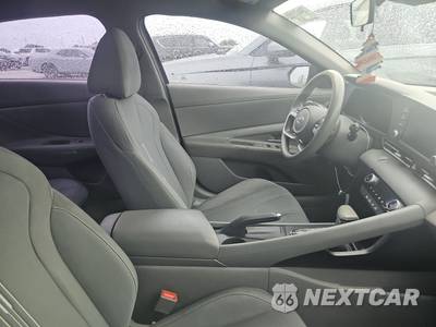 2022 Hyundai Elantra SEL - zdjęcie 8 z 25 - miniatura