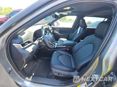 2026 Toyota Highlander XSE - zdjęcie 13 z 26 - miniatura