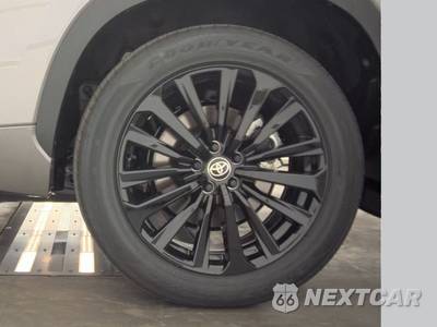 2026 Toyota Highlander XSE - zdjęcie 12 z 26 - miniatura