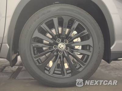 2026 Toyota Highlander XSE - zdjęcie 10 z 26 - miniatura