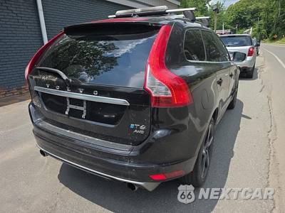 2016 Volvo XC60 T6 R-Design Platinum - zdjęcie 4 z 30 - miniatura
