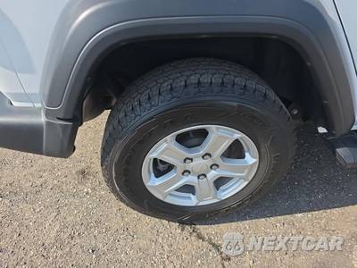 2020 Jeep Wrangler Unlimited Sport S - zdjęcie 10 z 23 - miniatura