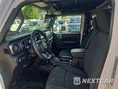 2020 Jeep Wrangler Unlimited Sport S - zdjęcie 13 z 23 - miniatura