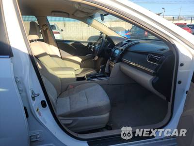 2013 Toyota Camry Hybrid LE - zdjęcie 8 z 17 - miniatura