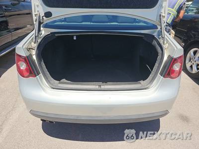 2010 Volkswagen Jetta Sedan S - zdjęcie 16 z 17 - miniatura