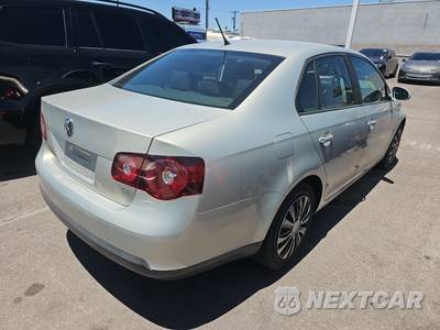 2010 Volkswagen Jetta Sedan S - zdjęcie 4 z 17 - miniatura