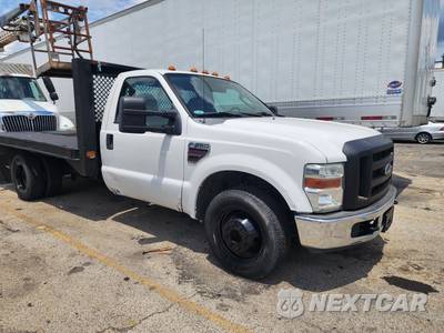 2008 Ford Super Duty F-350 Cab Chassis XL Regular Cab DRW