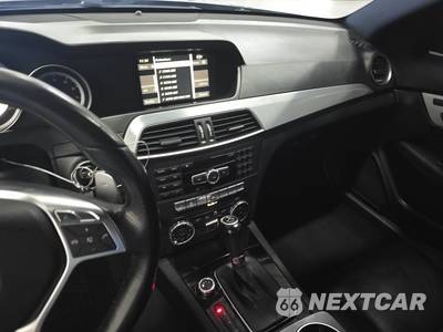2012 Mercedes-Benz AMG C 63 Coupe - zdjęcie 11 z 29 - miniatura