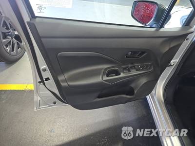 2025 Nissan Versa S - zdjęcie 9 z 17 - miniatura