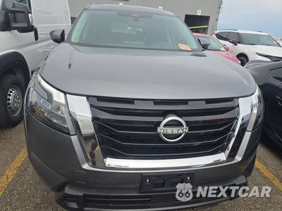 2024 Nissan Pathfinder SV - zdjęcie 2 z 36 - miniatura