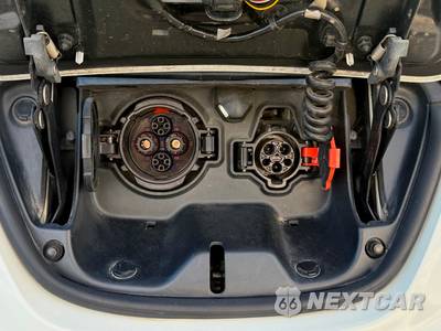 2016 Nissan LEAF SV - zdjęcie 46 z 47 - miniatura