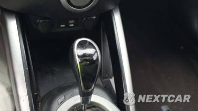 2016 Hyundai Veloster w/Yellow Accent - zdjęcie 26 z 29 - miniatura