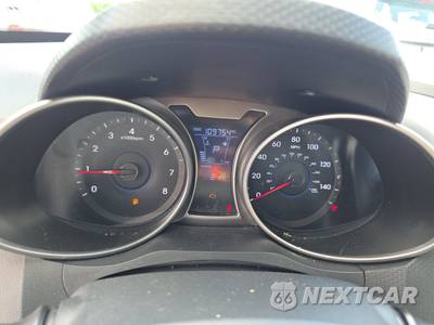 2016 Hyundai Veloster w/Yellow Accent - zdjęcie 12 z 29 - miniatura