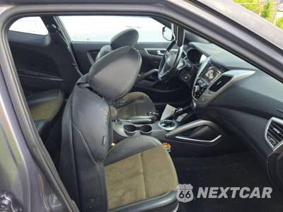 2016 Hyundai Veloster w/Yellow Accent - zdjęcie 8 z 29 - miniatura