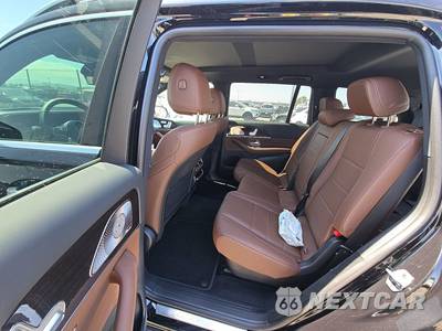 2025 Mercedes-Benz GLS 450 4MATIC - zdjęcie 13 z 20 - miniatura