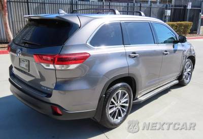 2018 Toyota Highlander XLE - zdjęcie 3 z 9 - miniatura