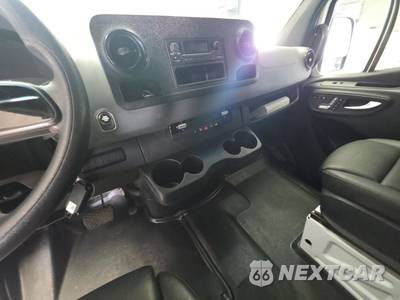 2021 Mercedes-Benz Sprinter 1500 Cargo Van Standard Roof 144.0" WB - zdjęcie 11 z 34 - miniatura