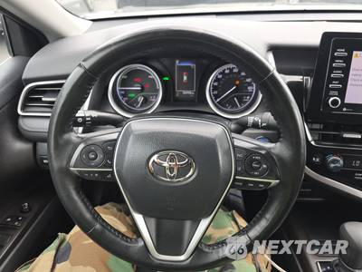 2023 Toyota Camry Hybrid LE - zdjęcie 10 z 28 - miniatura