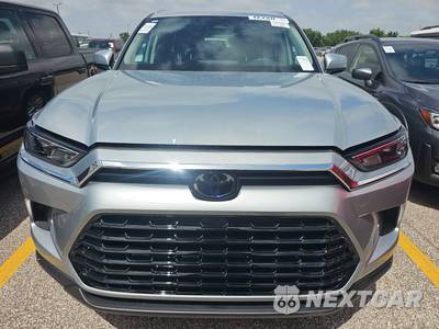 2026 Toyota Grand Highlander XLE - zdjęcie 2 z 17 - miniatura