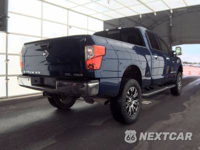 2016 Nissan TITAN XD SL Crew Cab Medium Bed - zdjęcie 4 z 20 - miniatura