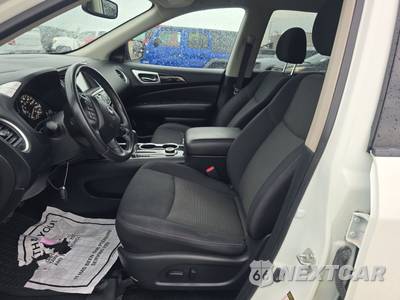 2020 Nissan Pathfinder SV - zdjęcie 7 z 17 - miniatura