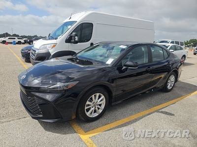 2025 Toyota Camry LE - zdjęcie 1 z 17 - miniatura