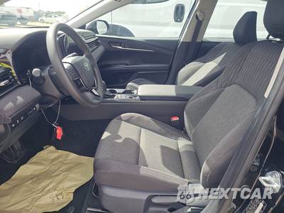 2025 Toyota Camry LE - zdjęcie 7 z 17 - miniatura