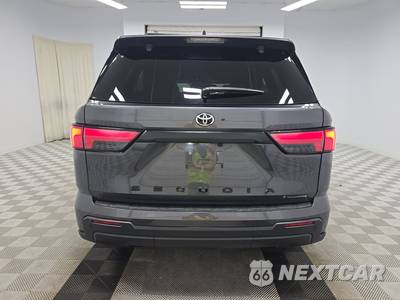 2026 Toyota Sequoia SR5 - zdjęcie 5 z 26 - miniatura