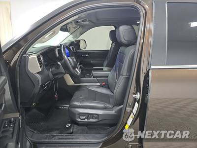 2024 Toyota Sequoia Limited - zdjęcie 7 z 26 - miniatura
