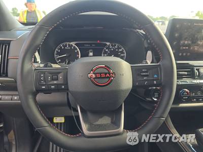 2026 Nissan Pathfinder Rock Creek - zdjęcie 10 z 20 - miniatura