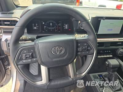 2026 Toyota 4Runner SR5 - zdjęcie 10 z 25 - miniatura