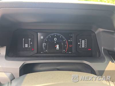 2026 Toyota 4Runner SR5 - zdjęcie 12 z 25 - miniatura