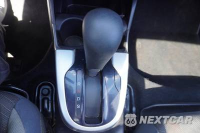 2016 Honda Fit EX - zdjęcie 32 z 48 - miniatura