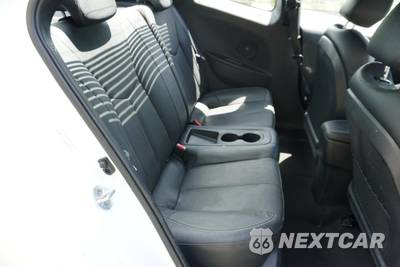 2016 Hyundai Veloster Turbo - zdjęcie 37 z 49 - miniatura