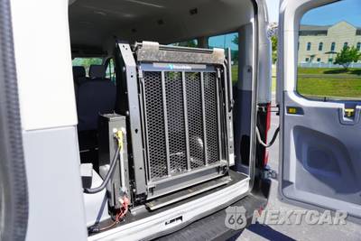 2019 Ford Transit 350 Passenger Van XLT w/RH Sliding Door Medium Roof 147.6" WB - zdjęcie 38 z 50 - miniatura