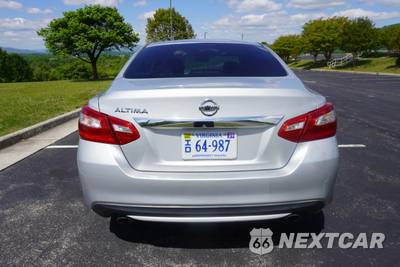 2017 Nissan Altima 2.5 S - zdjęcie 7 z 36 - miniatura