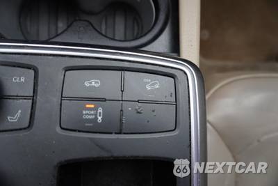 2013 Mercedes-Benz GL-Class GL 550 4MATIC - zdjęcie 35 z 47 - miniatura