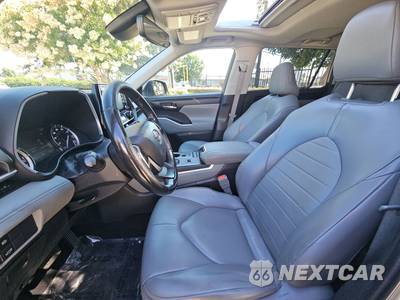 2022 Toyota Highlander XLE - zdjęcie 7 z 34 - miniatura