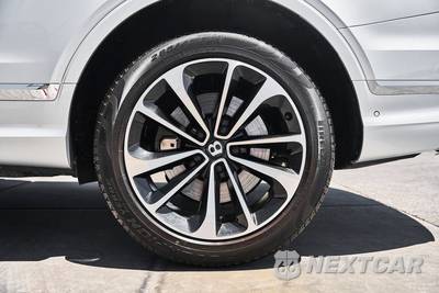 2021 Bentley Bentayga V8 - zdjęcie 18 z 81 - miniatura